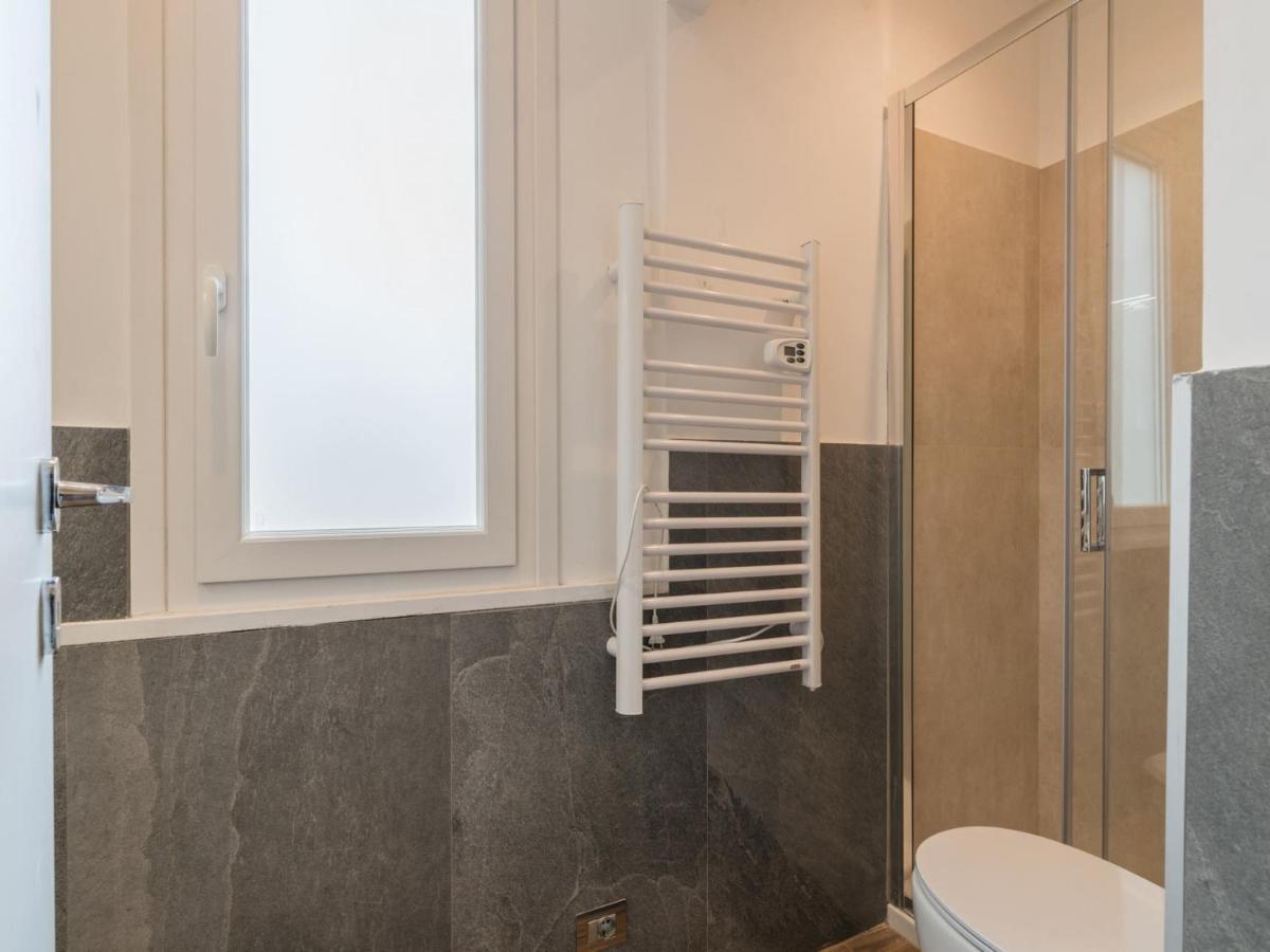 The Best Rent - Elegant Three-Bedroom Apartment A Few Steps From Fontana Di Trevi Екстер'єр фото