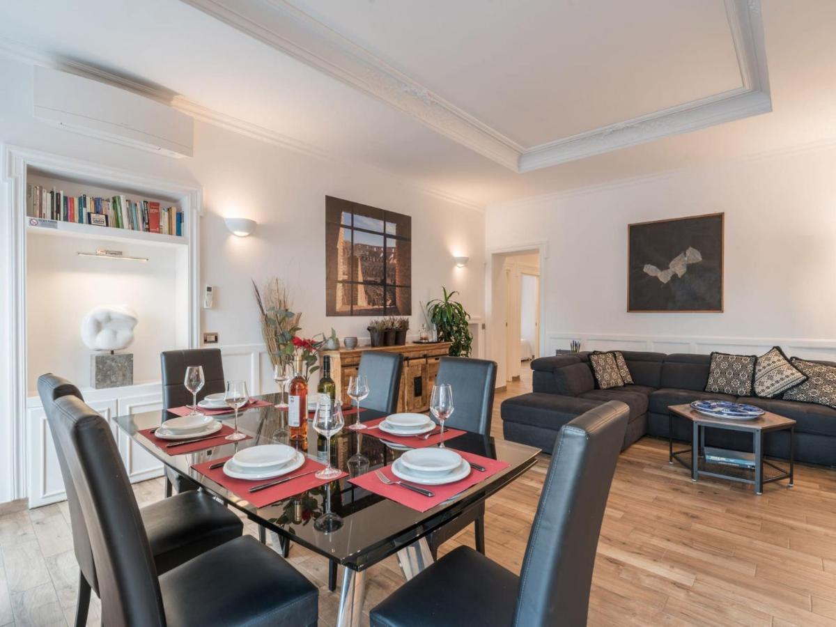 The Best Rent - Elegant Three-Bedroom Apartment A Few Steps From Fontana Di Trevi Екстер'єр фото