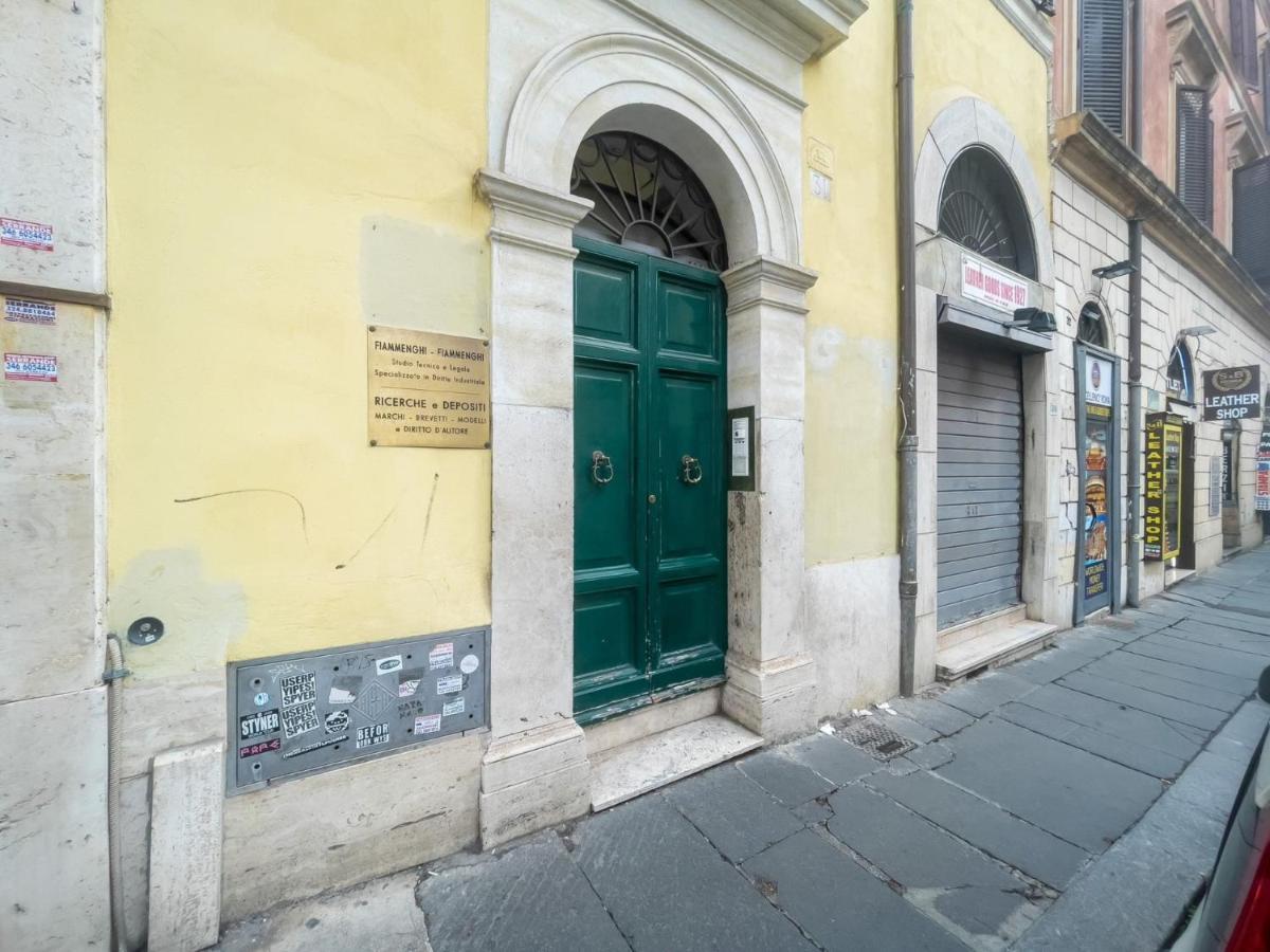 The Best Rent - Elegant Three-Bedroom Apartment A Few Steps From Fontana Di Trevi Екстер'єр фото