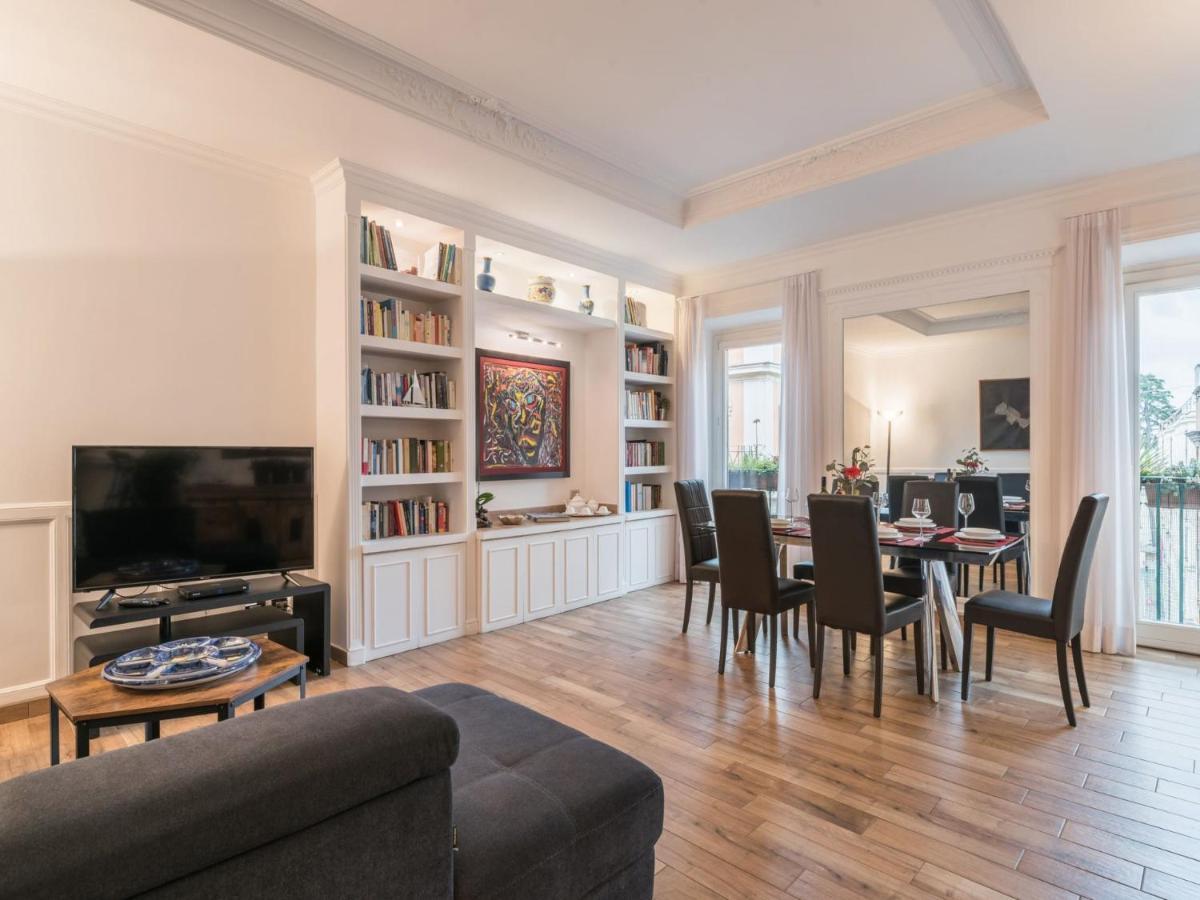 The Best Rent - Elegant Three-Bedroom Apartment A Few Steps From Fontana Di Trevi Екстер'єр фото